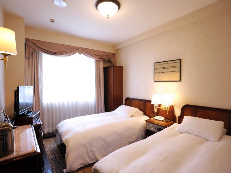 酒店 Claiton Shin-osaka 3*